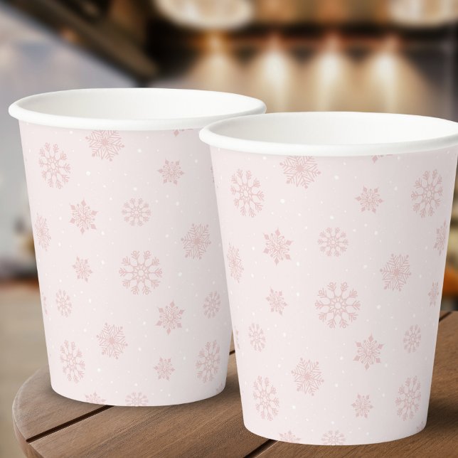 Vasos De Papel Invierno con copos de nieve hace frío fuera de Bab (Subido por el creador)