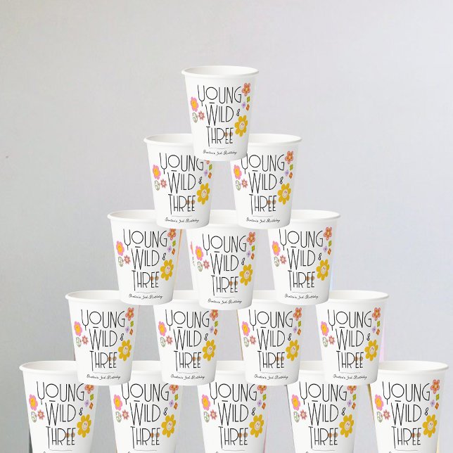 Vasos De Papel Joven, salvaje y tres | Cupos de cumpleaños para n (Subido por el creador)