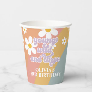 Vasos De Papel Jóvenes silvestres y tres tazas de papel arco iris
