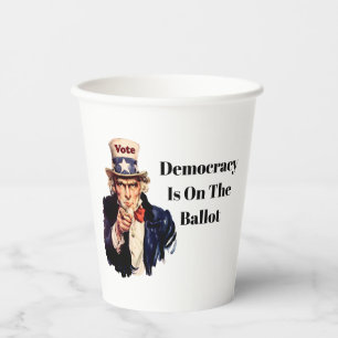 Vasos De Papel La democracia está en las urnas 2026