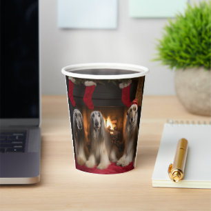 Vasos De Papel Lebrel afgano junto a la chimenea Navidad