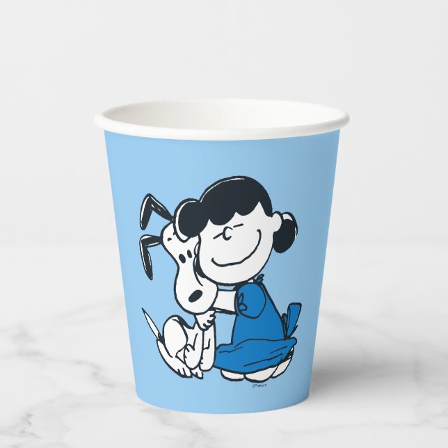 Vasos De Papel Lucy Hugging Snoopy (Anverso)