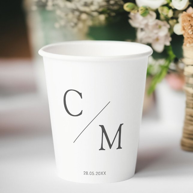 Vasos De Papel Monograma sencillo y elegante taza de papel (Simple, elegant,wedding  monogram Paper cup with your monogram & date. White & Gray.)