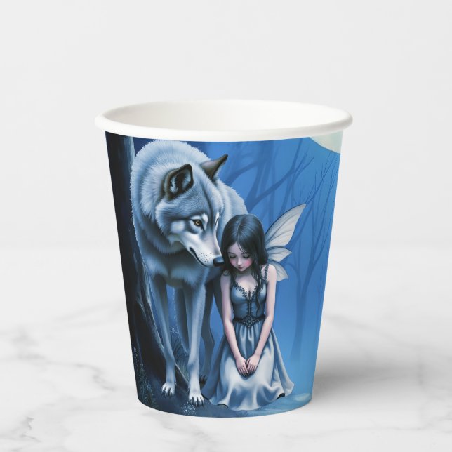 Vasos De Papel Moonlit Bond – The Wolf and the Gothic Fairy.   (Anverso)