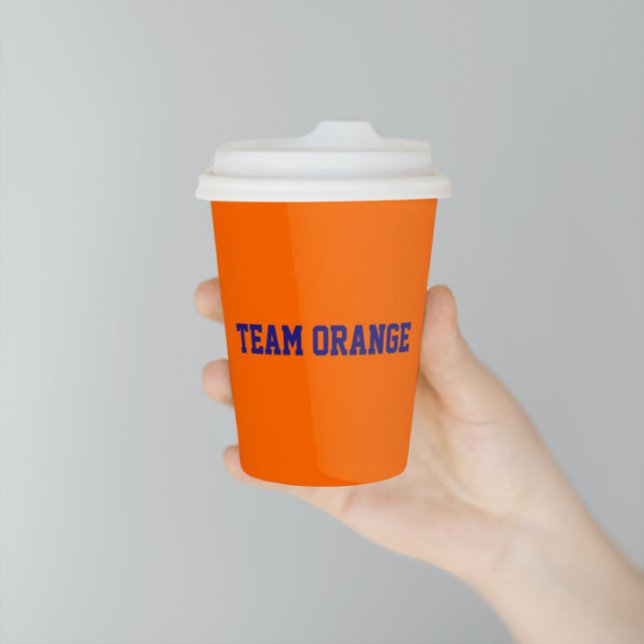 Vasos De Papel Naranja de equipo (Subido por el creador)
