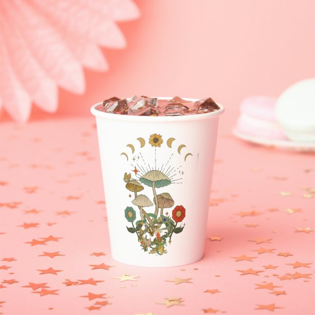 Vasos De Papel Núcleo del hongo, hongo retro, cosecha de hongos P (in situ)