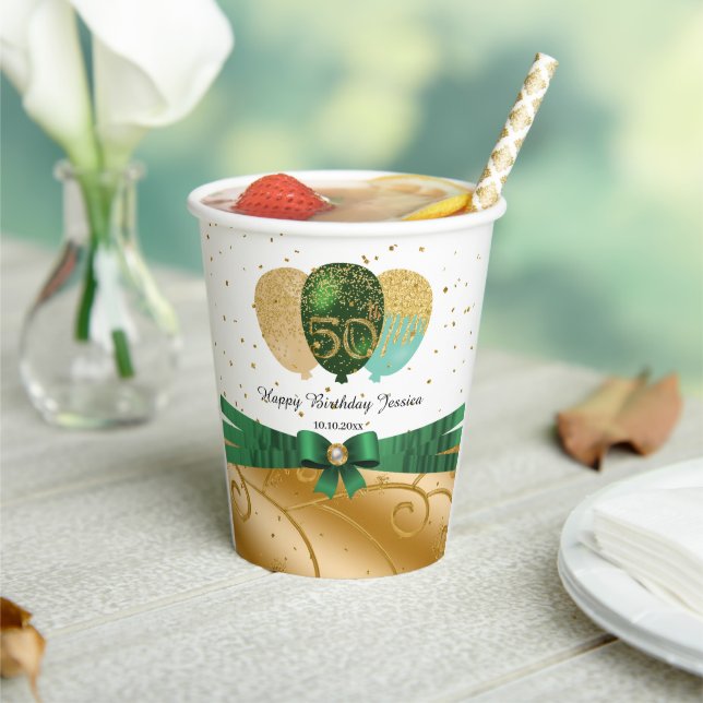 Vasos De Papel Oro 50 cumpleaños, cinta de seda verde, globos (in situ)