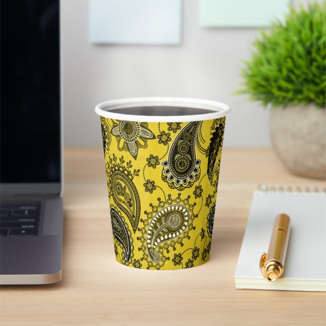 Vasos De Papel Paisley amarillo (in situ)