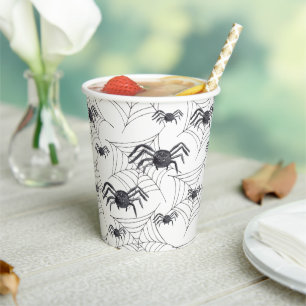Vasos de papel para fiesta de Halloween con acuare