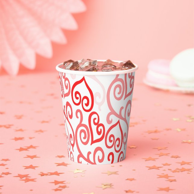 Vasos De Papel Patrón cardíaco rojo y rosa de ocmbre (in situ)