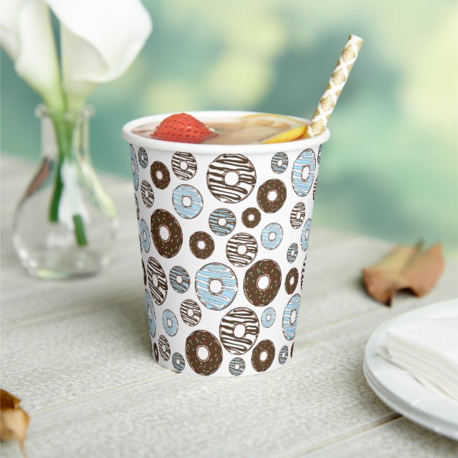 Vasos De Papel Patrón De Donuts, Donuts Azules, Donuts Marrones (in situ)