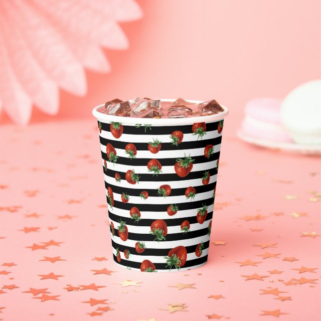Vasos De Papel Patrón de Fresa (in situ)