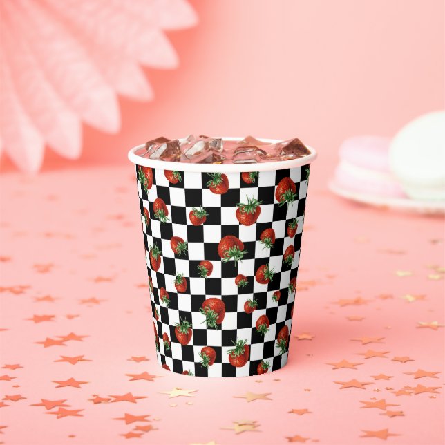 Vasos De Papel Patrón de Fresa (in situ)