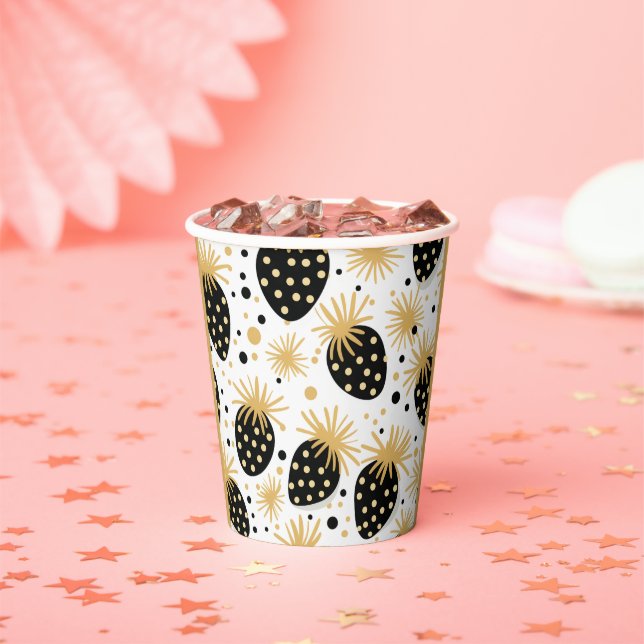 Vasos De Papel Patrón de Fresa Negro y Dorado (in situ)