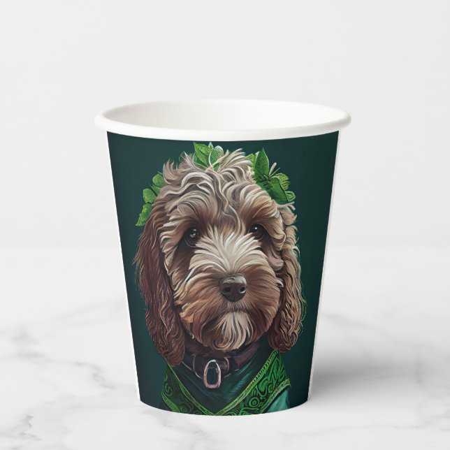 Vasos De Papel Perro Cockapoo con vestido de San Patricio (Anverso)