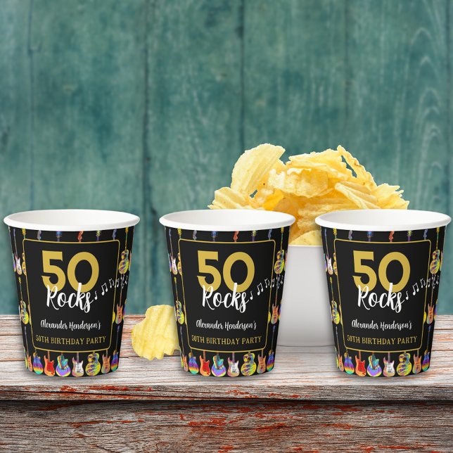 Vasos De Papel Personalizado de la fiesta de cumpleaños número 50 (Guitar 50th birthday party custom black and gold paper cups)