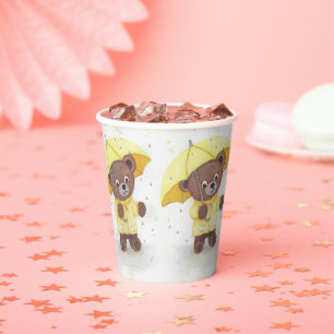 Vasos De Papel Pie de oso en la lluvia