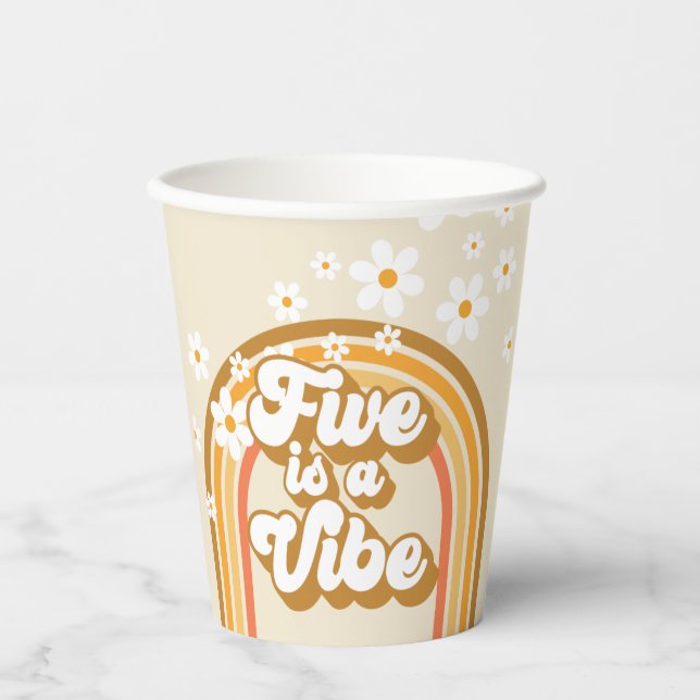 Vasos De Papel Retro Rainbow FIVE es una Vibra Genial Cumpleaños  (Anverso)