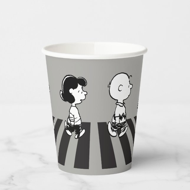 Vasos De Papel Rock Tees | Caminata grupal (Izquierda)