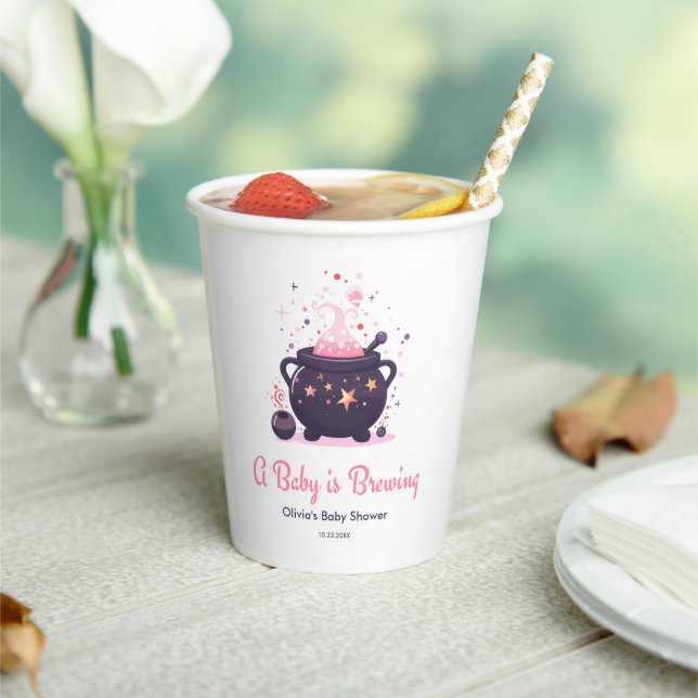 Vasos De Papel Rosa: Un bebé está preparando Baby Shower de Hallo (in situ)