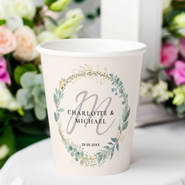 Vasos De Papel Sencillo, elegante, monograma, boda de eucalipto (Simple, elegant, monogram, eucalyptus wedding paper cups with your monogram, names and date.)
