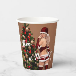 Vasos De Papel Sexy Santa Chica cerca del árbol de Navidad
