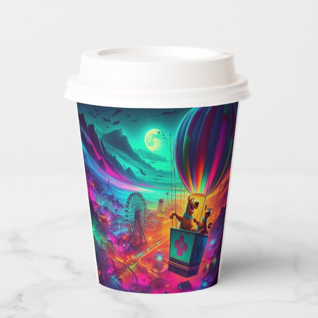 Vasos De Papel Suspended Over The Scream Park (Anverso)