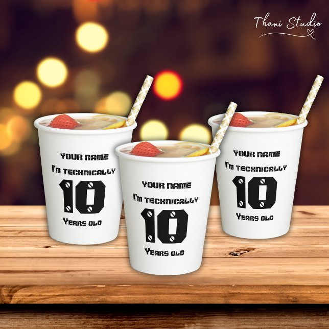 Vasos De Papel Técnicamente... tengo años de Leap Year Birthday. (Subido por el creador)