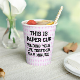 Vasos De Papel Texto de humor grunge con patrón de corazón rojo