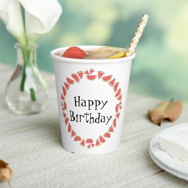 Vasos De Papel Trozos de sandía Cumpleaños en círculo (in situ)