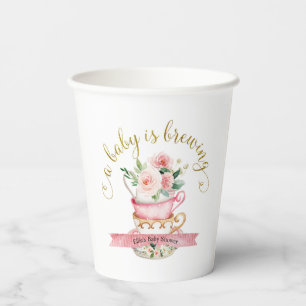 Vasos De Papel Un bebé prepara tazas de papel para Fiestas de té
