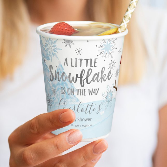 Vasos De Papel Un pequeño Baby Shower azul con copo de nieve (Subido por el creador)