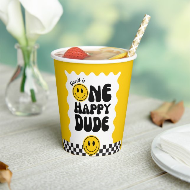 Vasos De Papel Un tipo feliz Face Wavy primer cumpleaños (in situ)