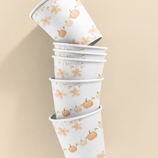 Vasos De Papel Una pequeña tarta está horneando | Fiesta de bebé (Subido por el creador)