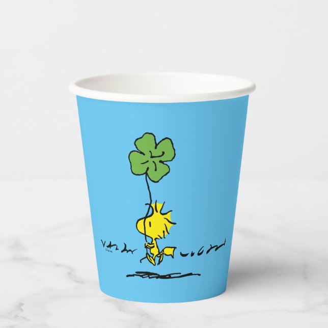 Vasos De Papel Woodstock cargando Shamrock (Anverso)