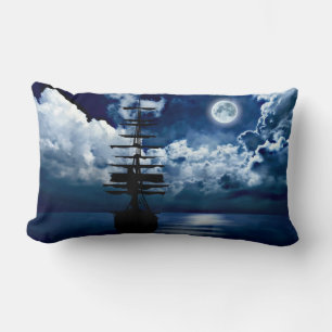 Velero con luna llena almohada