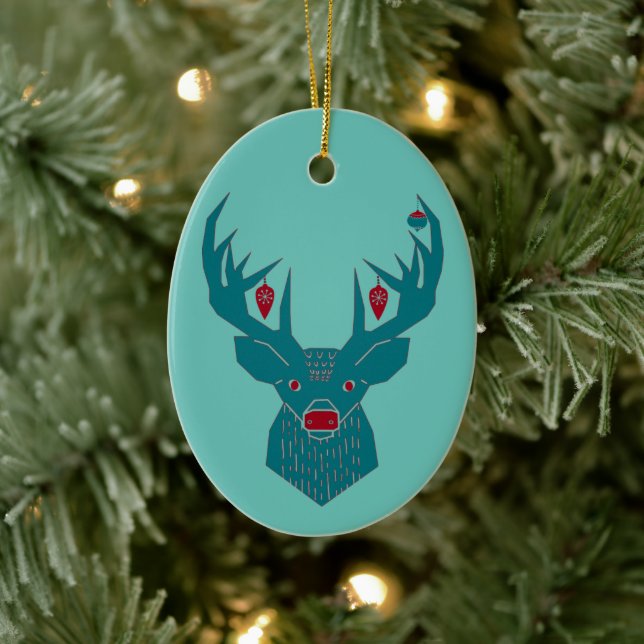 Venado con ornamentos colgando de las Antillas (Árbol)