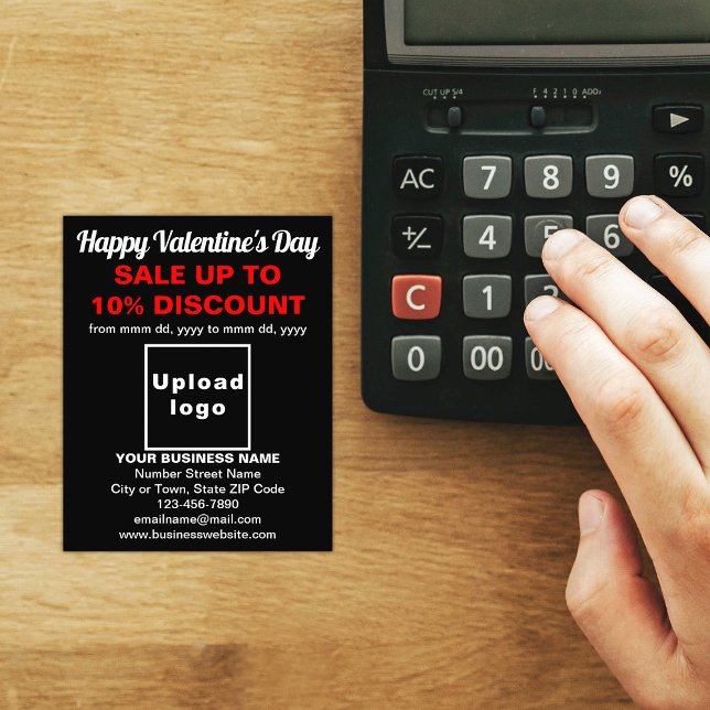 Venta de Business Valentine en Black Flyer (Attract more customers this Valentine's Day. Business Valentine sale on black flyer on store desk.)