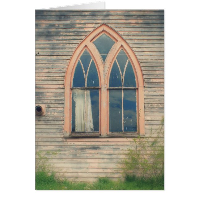 Ventana de iglesia abandonada (Frente)