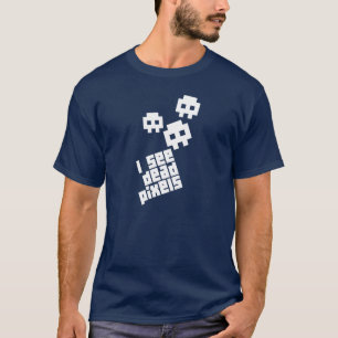 Veo la camiseta muerta de los pixeles