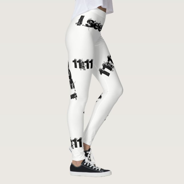 Veo los pantalones del 11:11 (Derecha)