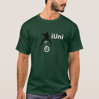 verde del iUni en la camisa sólida