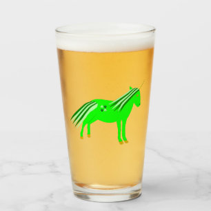 Verde irlandés lindo y unicornio de oro