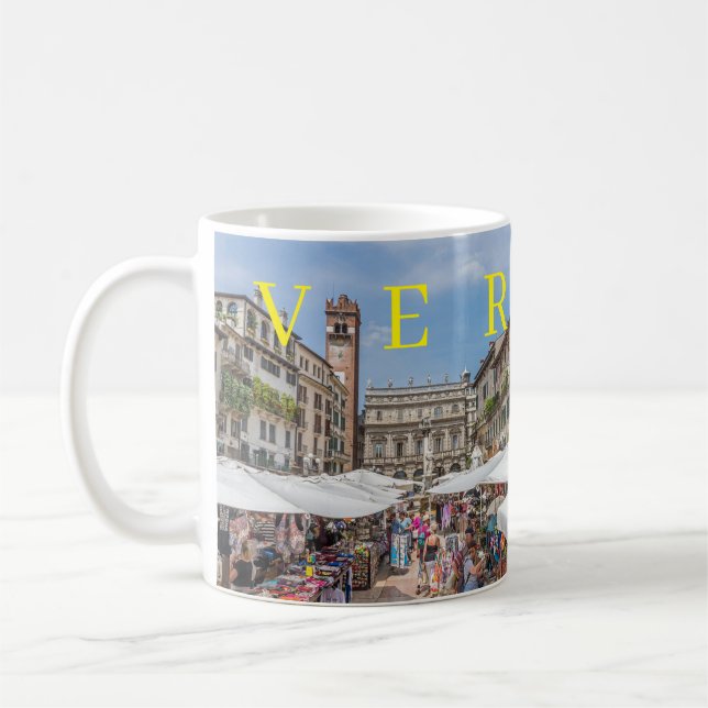Verona Piazza Erbe ver la taza de café (Izquierda)