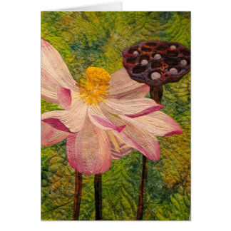 Vertical floral acolchada de la tarjeta en blanco