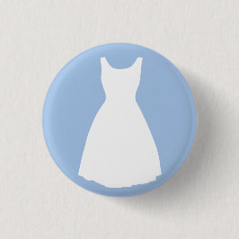 Vestido blanco en el botón azul claro