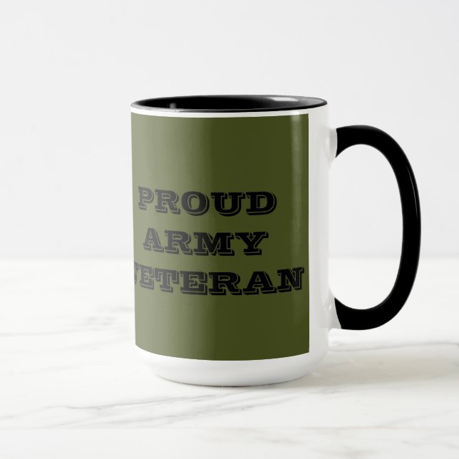 Veterano orgulloso del ejército de la taza (Derecha)