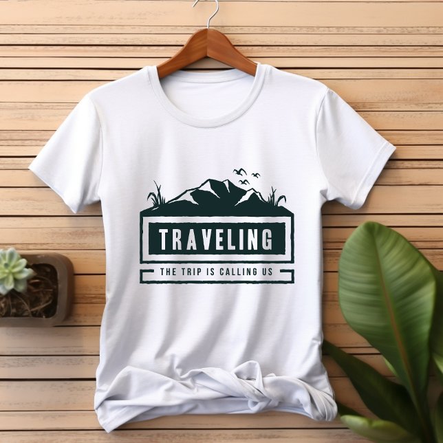 Viaje de viaje llama a la camiseta (Subido por el creador)
