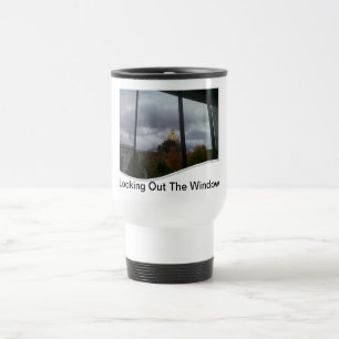 Viaje Mirada hacia fuera de la taza de la ventana