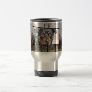 Viaje Taza del perro de Rottweiler